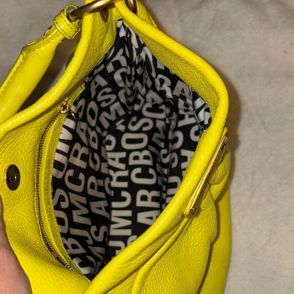 Marc Jacobs Vibrant Yellow Hobo Bag - Picture 6 of 7